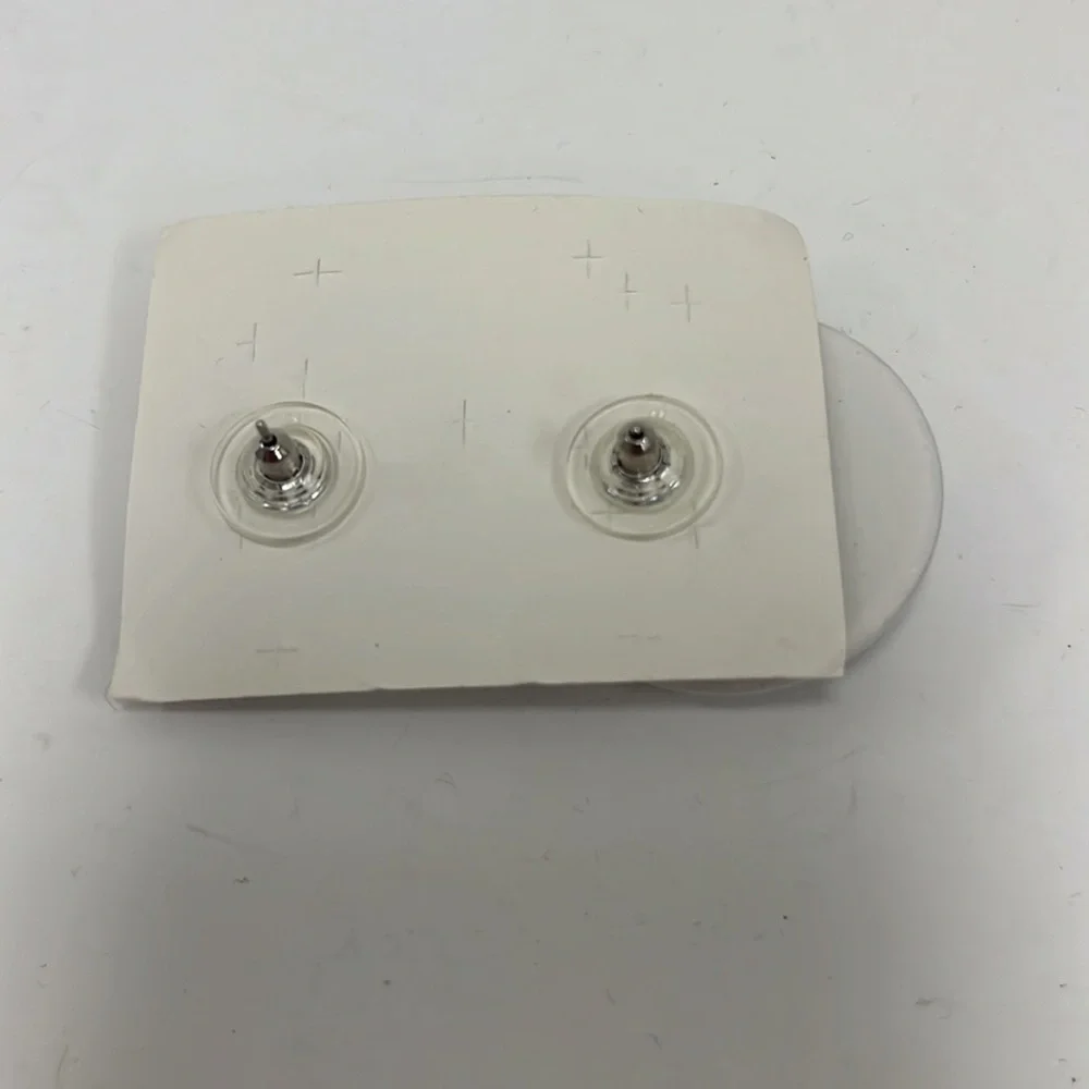 Avon (1992) Porcelain Petals Pierced Earrings